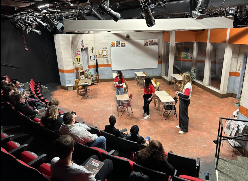 Theatre majors from the leadership forum discuss productions and answer questions from prospective students in the Cellar Theatre.